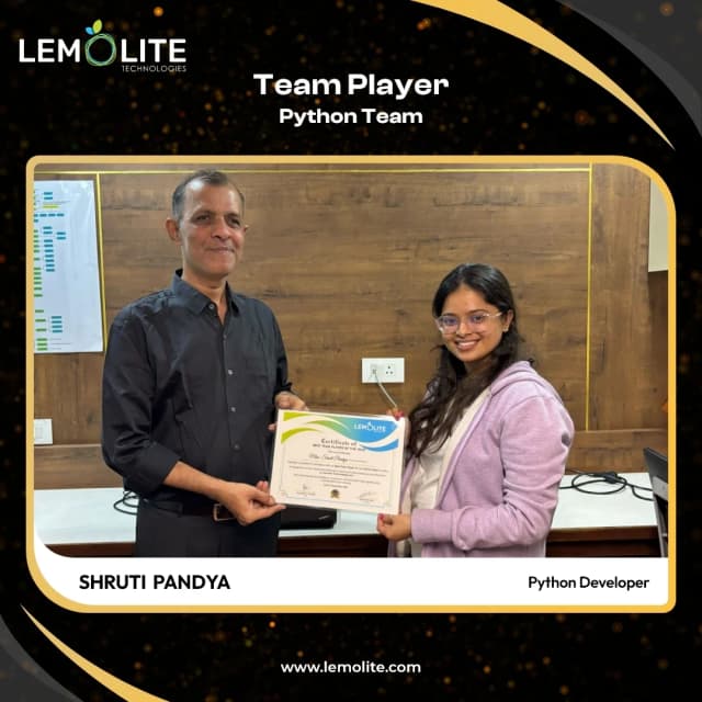 Shruti Pandya - Team Player